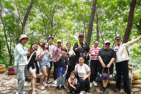 Qinglong Gorge Study Tour